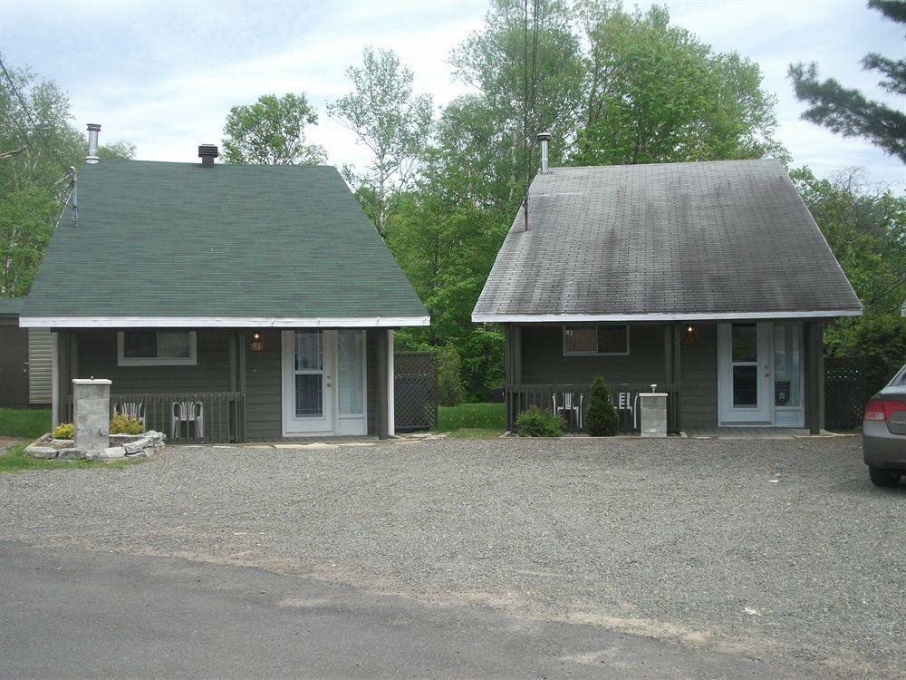 Les Chalets Bo-So-Met Villa Beaupré Exterior foto